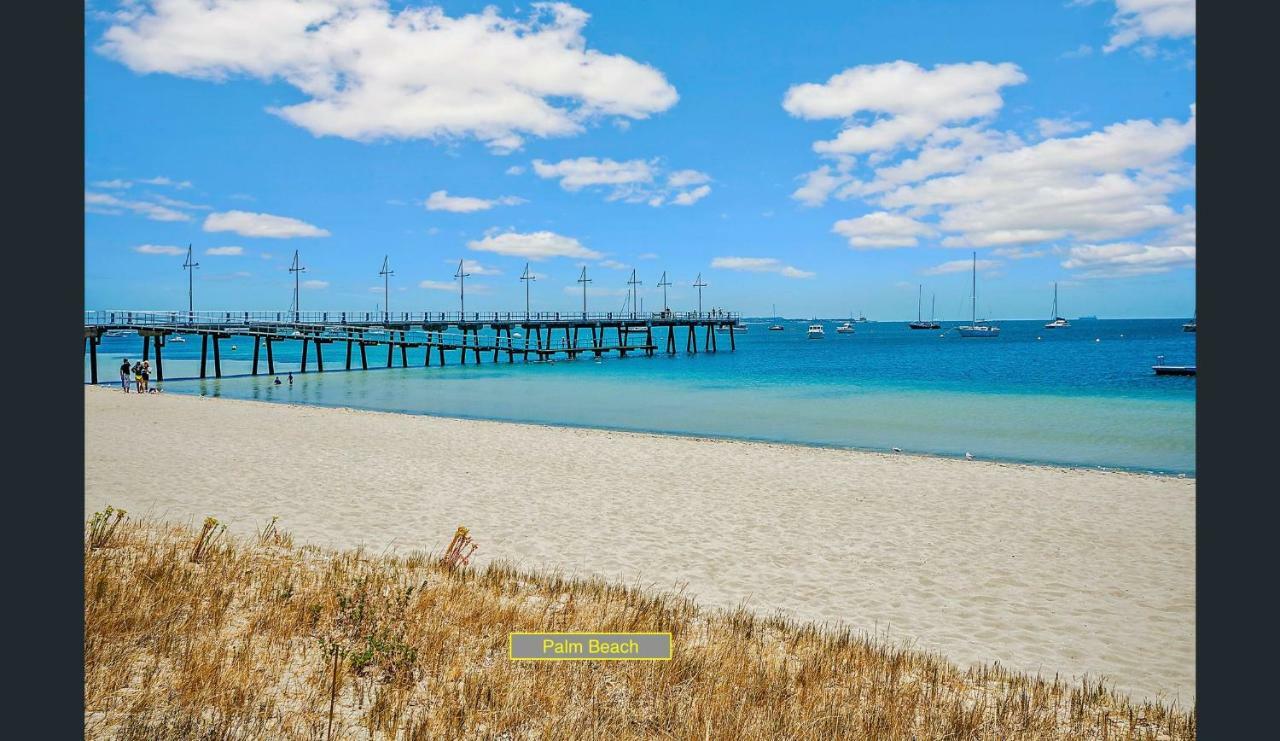 Palm Beach Manor Rockingham Bagian luar foto